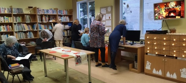 Rūķu darbnīca bibliotēkā